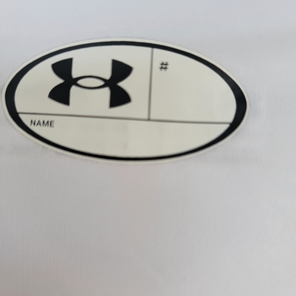 Under Armour Performance Compression HeatGear Men's M Long Sleeve White  Top - Picture 2 of 4
